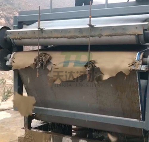 ����Óˮ�C(j��)�\(y��n)��4��ָ��(bi��o)��������(du��)��